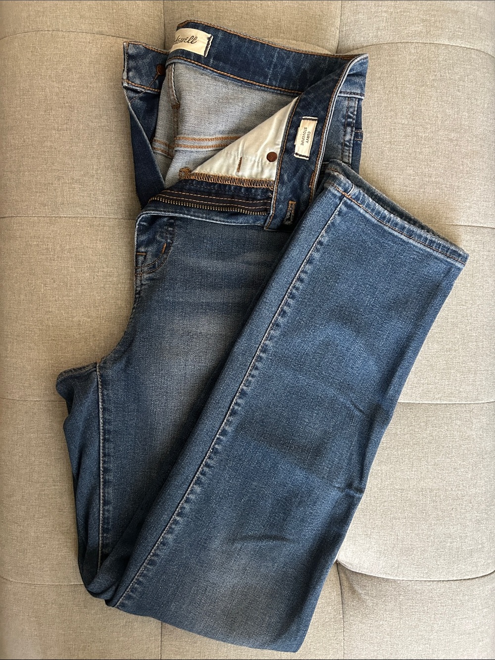 Madewell Women's Straight-Leg Jeans in Medium Blue